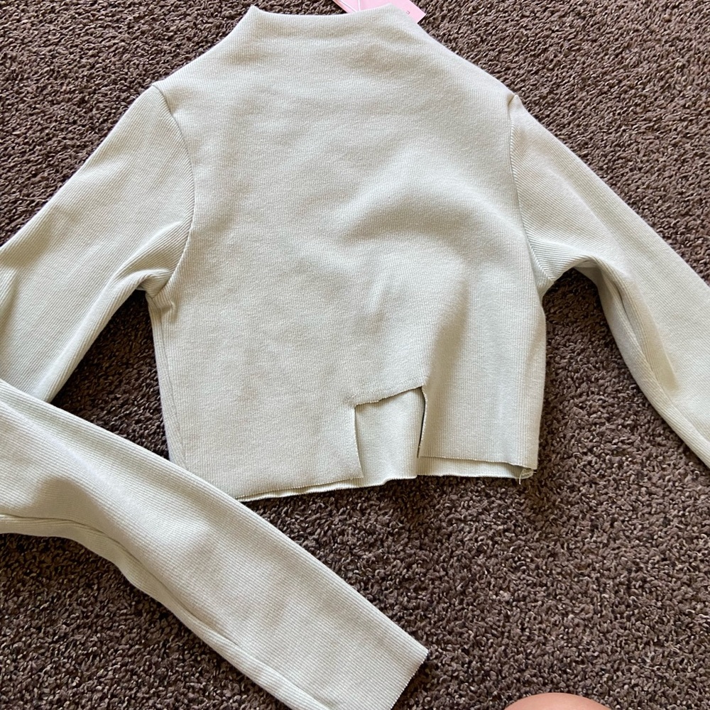 Long Sleeve Cut Out Top